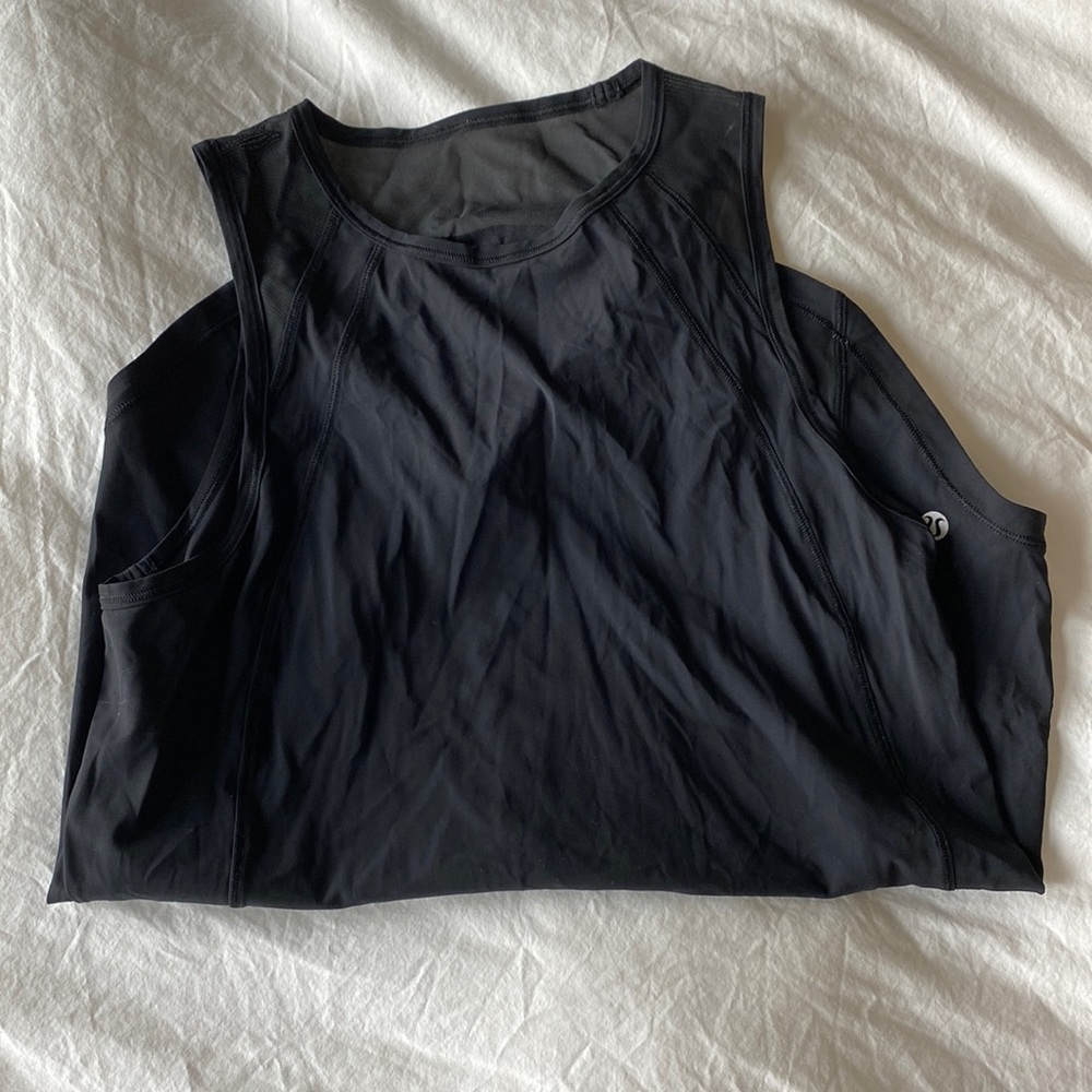 Lululemon black sculpt tank